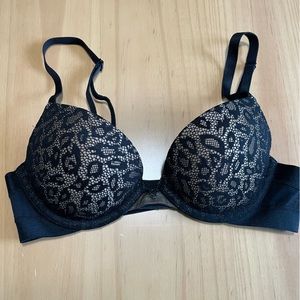 Victoria’s Secret 32b plunge black animal lace push up with thick band